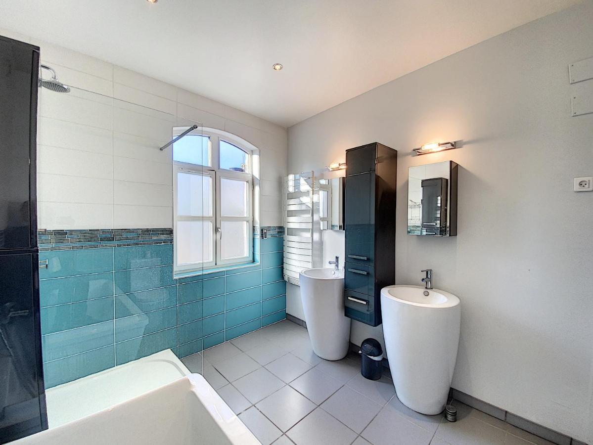 Maison 3 Chambres - Terrasse - Climatisation 10 Minutes A Pied Du Pont D'أفينيون المظهر الخارجي الصورة