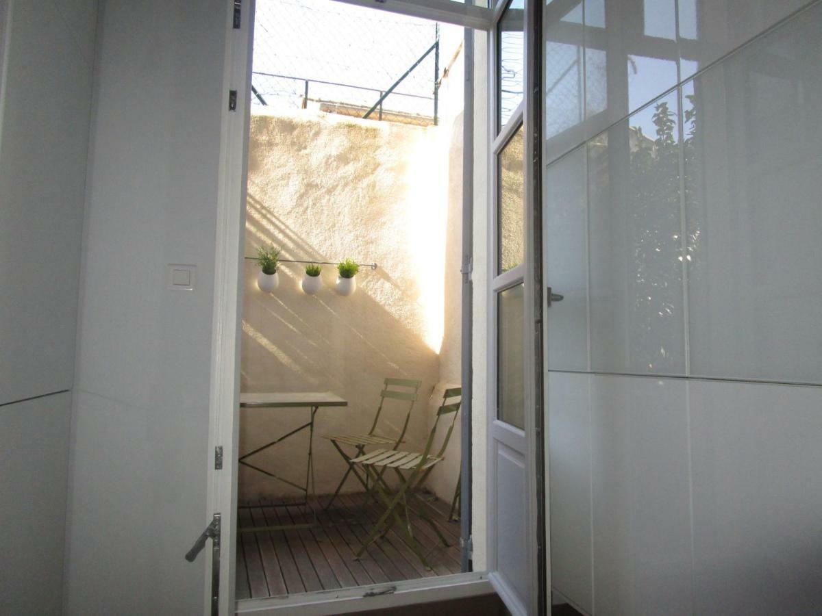 Maison 3 Chambres - Terrasse - Climatisation 10 Minutes A Pied Du Pont D'أفينيون المظهر الخارجي الصورة