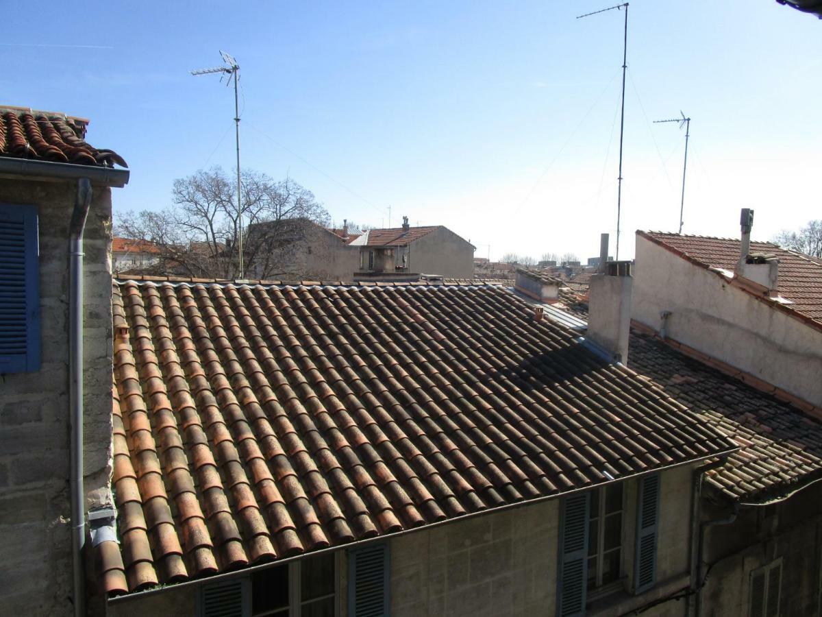 Maison 3 Chambres - Terrasse - Climatisation 10 Minutes A Pied Du Pont D'أفينيون المظهر الخارجي الصورة
